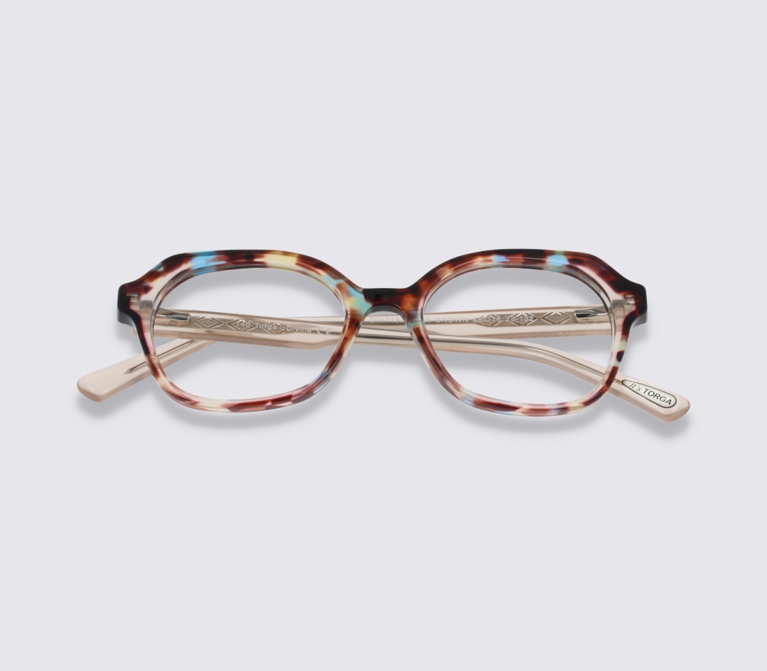 Divine 7197 Demi Brown