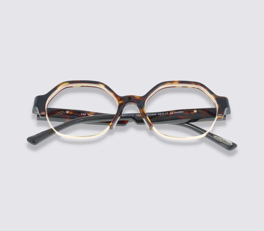 Divine 7205 Demi Brown