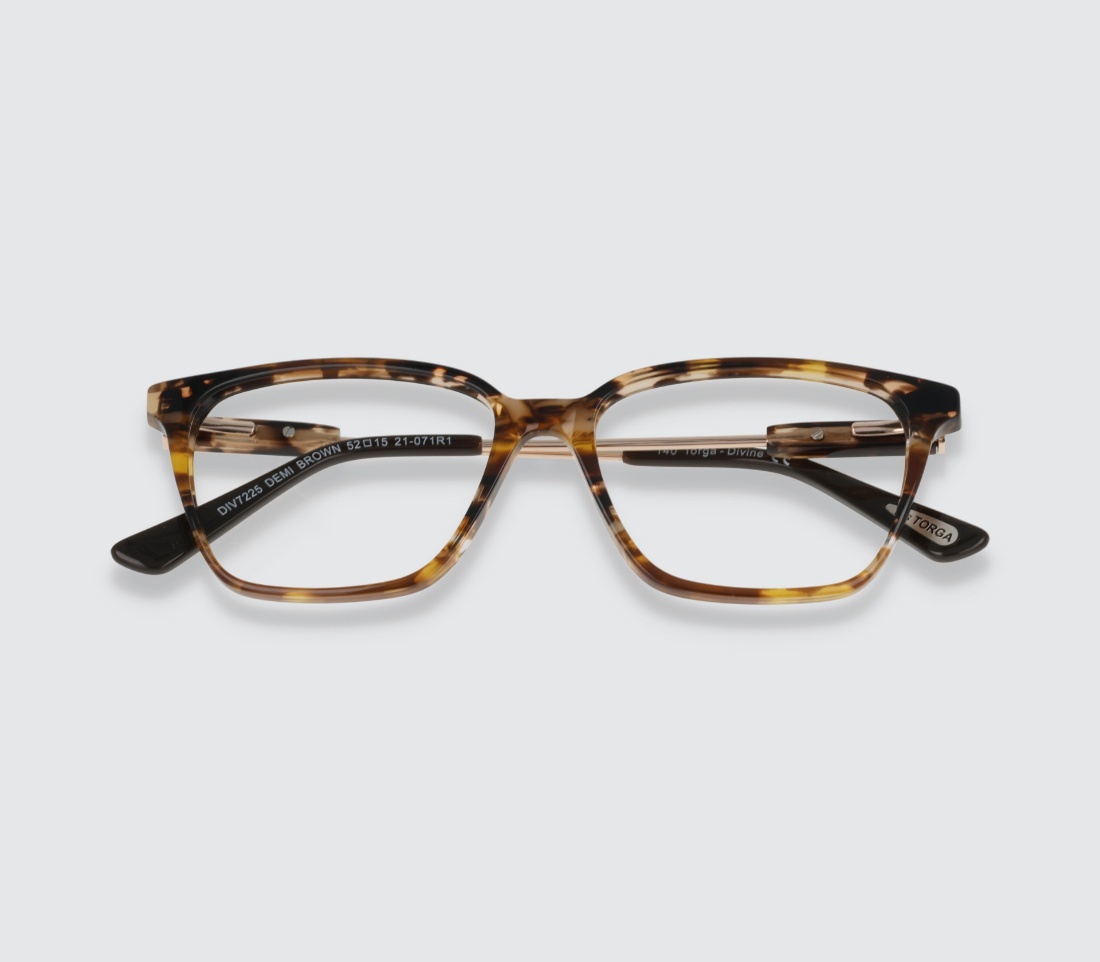 Divine 7225 Demi Brown