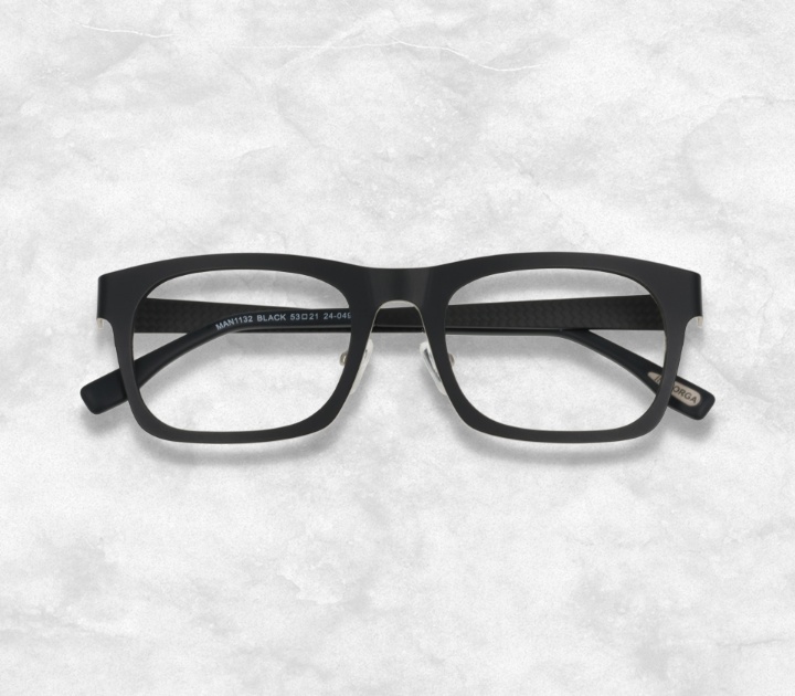 Manhattan 1132 Black