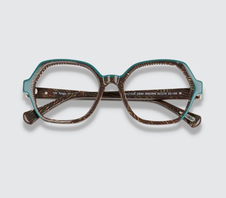 Divine 7239 Demi Brown