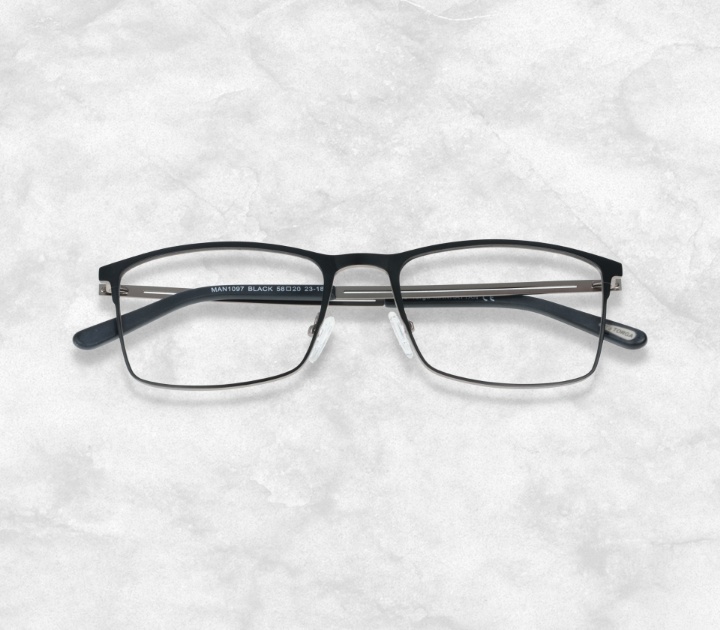 Manhattan 1097 Black